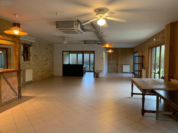 Local Professionnel et commercial à louer à Saint-Julien-de-Lampon en Dordogne (24370), ref : 24089/6