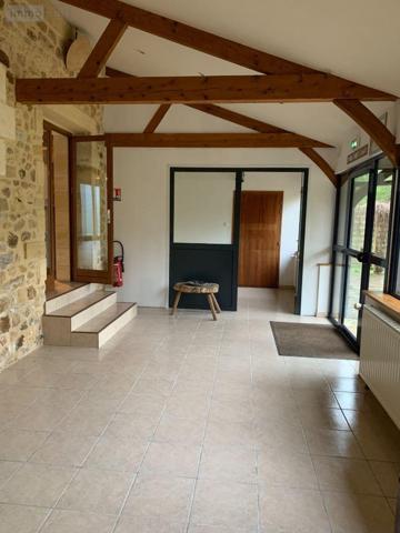 Local Professionnel et commercial à louer à Saint-Julien-de-Lampon en Dordogne (24370), ref : 24089/6