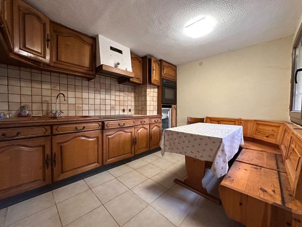 Maison - 8 pièces - 140 m²