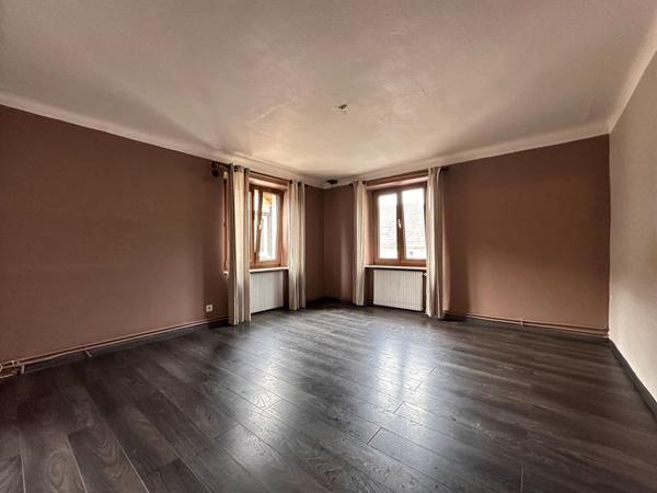 Maison - 8 pièces - 140 m²