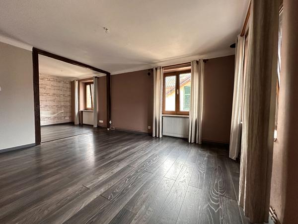 Maison - 8 pièces - 140 m²