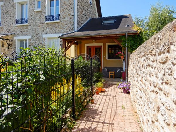À LOUER - APPARTEMENT - FONTENAY LE VICOMTE
