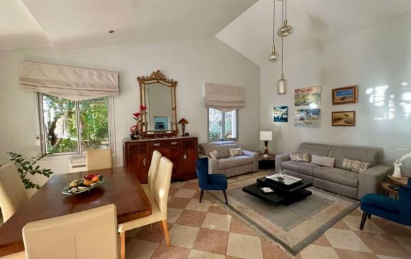 Vente Maison piscine annexes Beziers   