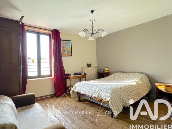 Maison à vendre 7 pièces 214 m² Le Pont-de-Beauvoisin