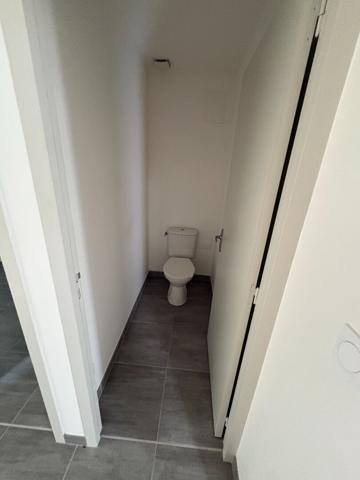 Appartement 2 pièces entièrement rénové - 50 m² - Charme de l'ancien