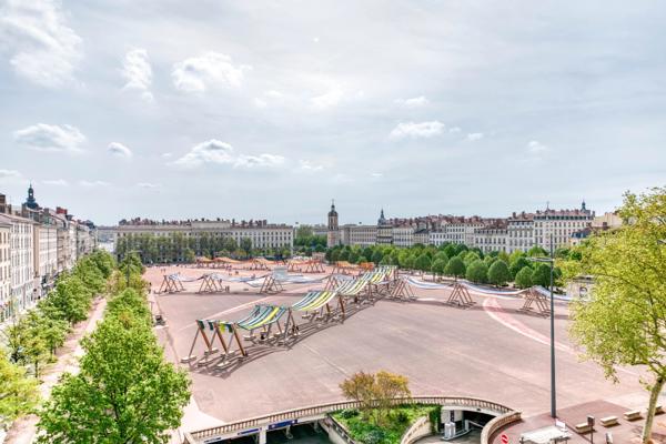 Lyon 2 - Appartement bourgeois de 298,91 m² - 6 Chambres