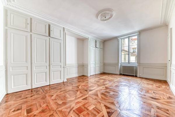Lyon 2 - Appartement bourgeois de 298,91 m² - 6 Chambres