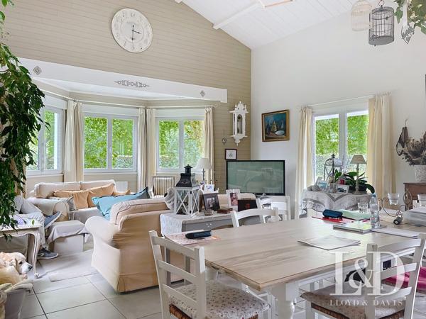 LA TREMBLADE : maison ossature bois 190 m² avec piscine sur 1000 m² de terrain