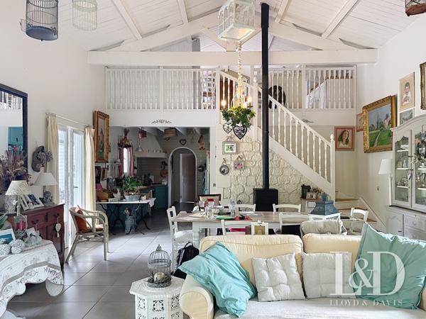 LA TREMBLADE : maison ossature bois 190 m² avec piscine sur 1000 m² de terrain