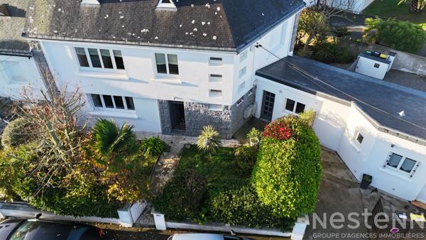 QUIBERON - Maison de 164 m², idéalement située au calme, à proximité immédiate du centre, de la mer et des commerces