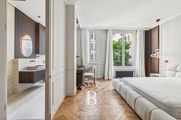 Paris 7ème, Appartement 4 Chambres -  271 m² à vendre