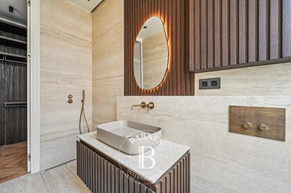 Paris 7ème, Appartement 4 Chambres -  271 m² à vendre