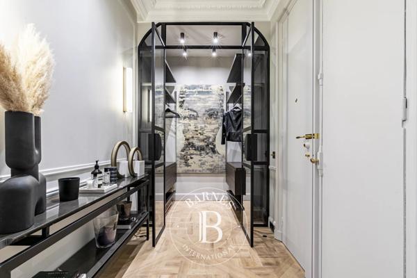 Paris 7ème, Appartement 4 Chambres -  271 m² à vendre