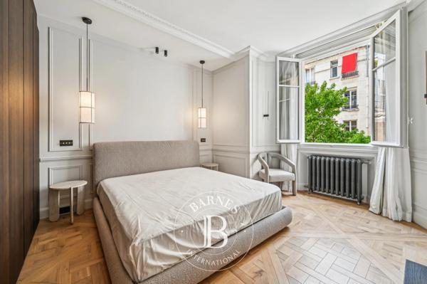 Paris 7ème, Appartement 4 Chambres -  271 m² à vendre