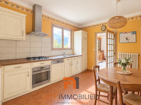 Maison 5 pièce(s) 4 chambre(s) 120 m²