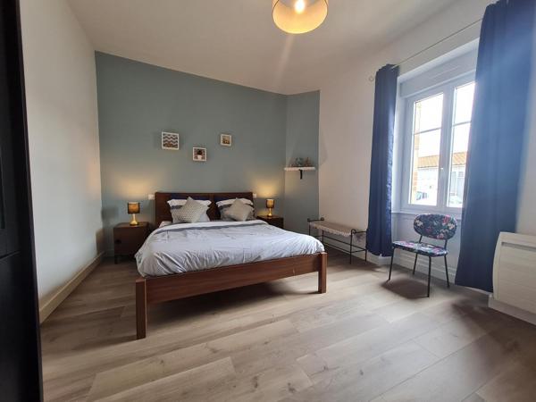 La Garnache (85710) LA GARNACHE - MAISON DE MAITRE DE TROIS CHAMBRES