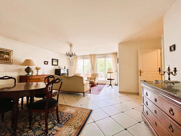 Monselet beau T4 avec terrasse, parking et garage en option