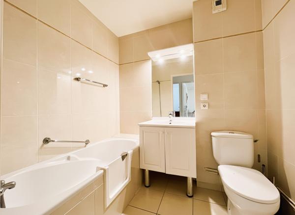 Monselet beau T4 avec terrasse, parking et garage en option