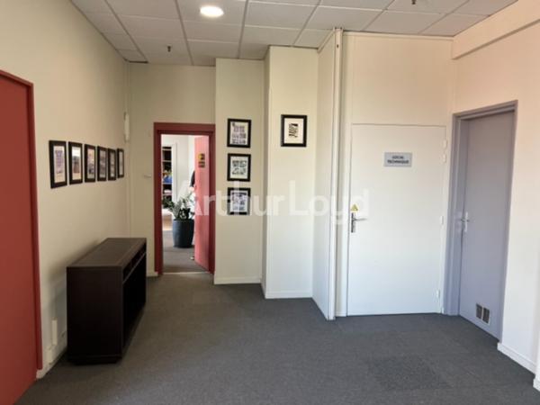 Bureaux et Stockage disponibles à la Location proximité Boulevard de l'Ouest