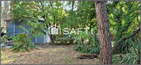 Centre de Saujon maison à rénover 109 m² sur un vaste terrain de 2288 m²