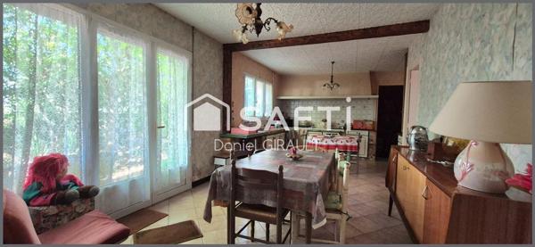 Centre de Saujon maison à rénover 109 m² sur un vaste terrain de 2288 m²