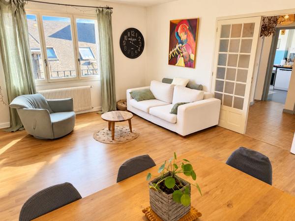Quimper Centre Ville Quartier Gare – Vaste appartement T4 de 85 m² avec Parking