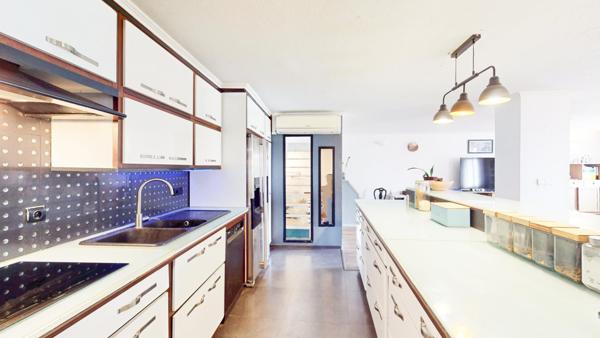 maison de village - grands volumes