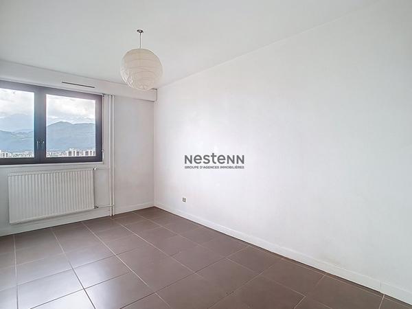 A VENDRE - Appartement Grenoble 5 pièce(s) avec 4 CHAMBRES dernier étage IDEAL FAMILLE grande terrasse
