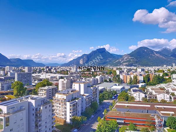 A VENDRE - Appartement Grenoble 5 pièce(s) avec 4 CHAMBRES dernier étage IDEAL FAMILLE grande terrasse
