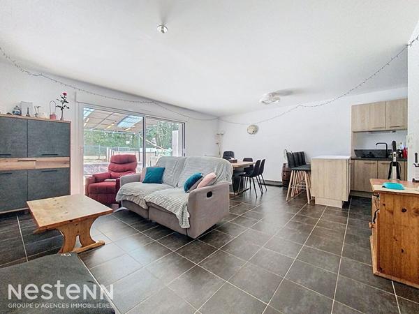 Maison contemporaine de 2020 sur Clohars-Carnoët avec vie de plain pied, 3 chambres, proche du bourg et des plages.