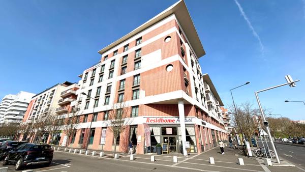 Idéal Investisseur, Studio plein centre-ville avec balcon