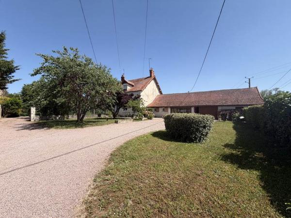 Maison à vendre 171 359 € La Celle 8 p 224 m² DPE D