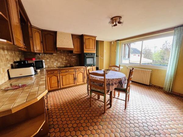Maison à vendre 171 359 € La Celle 8 p 224 m² DPE D