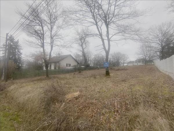 Terrain à vendre |  Domérat |  957 m²