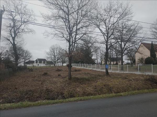 Terrain à vendre |  Domérat |  957 m²