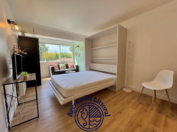 Studio
                                                                                                                                                                                                                                                                                                                        1 pièce(s)                                                                                                                                                                                                                                                                                                                              29.13  m²