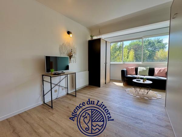 Studio
                                                                                                                                                                                                                                                                                                                        1 pièce(s)                                                                                                                                                                                                                                                                                                                              29.13  m²
