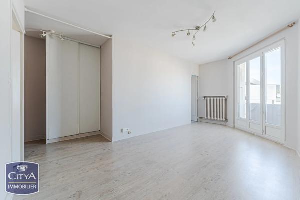 Appartement à vendre 1 pièce 27.55m² Tours (37000)