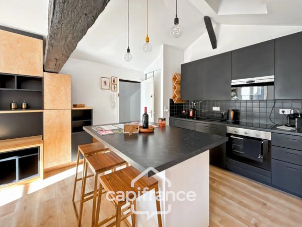 BORDEAUX (33) Quartier Saint Pierre /Apt T1bis / lumineux, spacieux, stationnement vélo