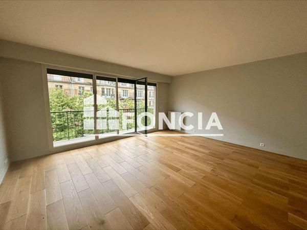 Location Appartement 4 pièces 105.2 m² - 123 AVENUE DE VERSAILLES Paris 75016