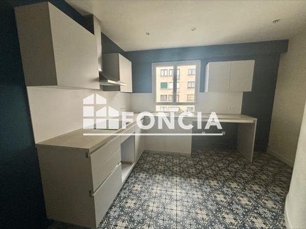 Location Appartement 4 pièces 105.2 m² - 123 AVENUE DE VERSAILLES Paris 75016