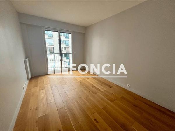 Location Appartement 4 pièces 105.2 m² - 123 AVENUE DE VERSAILLES Paris 75016