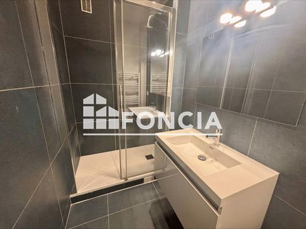 Location Appartement 4 pièces 105.2 m² - 123 AVENUE DE VERSAILLES Paris 75016