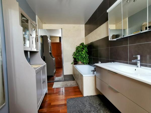 Havre de paix pour ce domaine de 320 m²