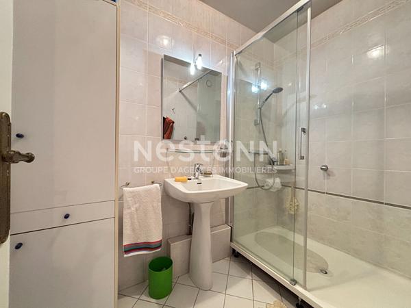 NESTENN IGNY  Appartement familial 5 pièces 107 m² avec extérieur, situé au 6? et dernier étage, vue panoramique, au sein du Parc de Diane avec tennis, piscine et Club House, aires de jeux. Commerces, écoles et transports à proximité (ligne V et bus). A