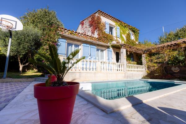 Maison 5 pièces - 108 m² Exclusivité efficity