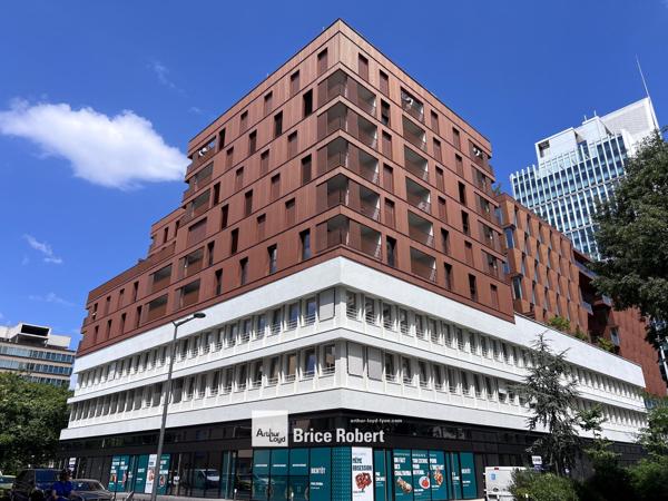 Bureaux à louer à Lyon Part-Dieu avec terrasses privatives et certifications