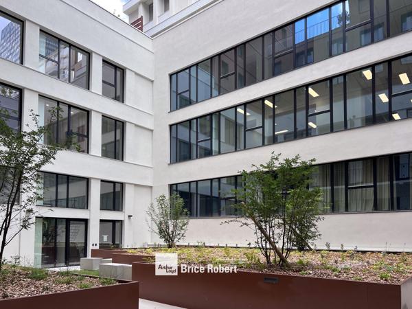Bureaux à louer à Lyon Part-Dieu avec terrasses privatives et certifications