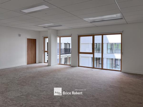Bureaux à louer à Lyon Part-Dieu avec terrasses privatives et certifications