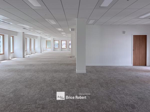 Bureaux à louer à Lyon Part-Dieu avec terrasses privatives et certifications
